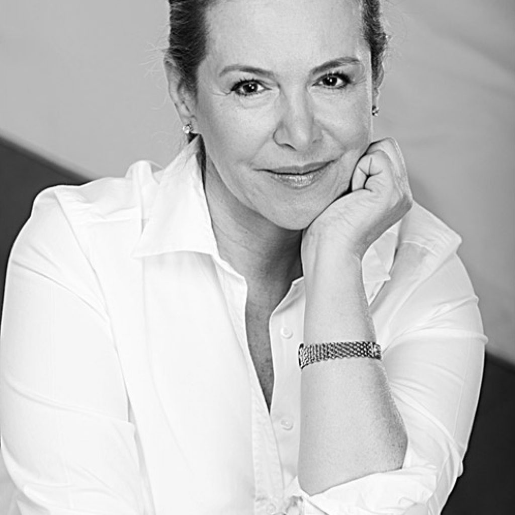Noemí Sanín / Foto Carlos Tobón