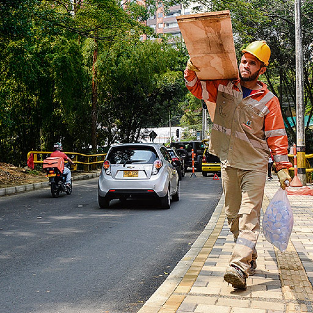 Obras avenida 34 en El Poblado