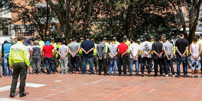Policias-eran-complices-en-la-venta-de-estupefacientes-en-el Lleras
