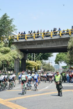 Cuarta etapa del Tour Colombia 2.1 por Medellín.