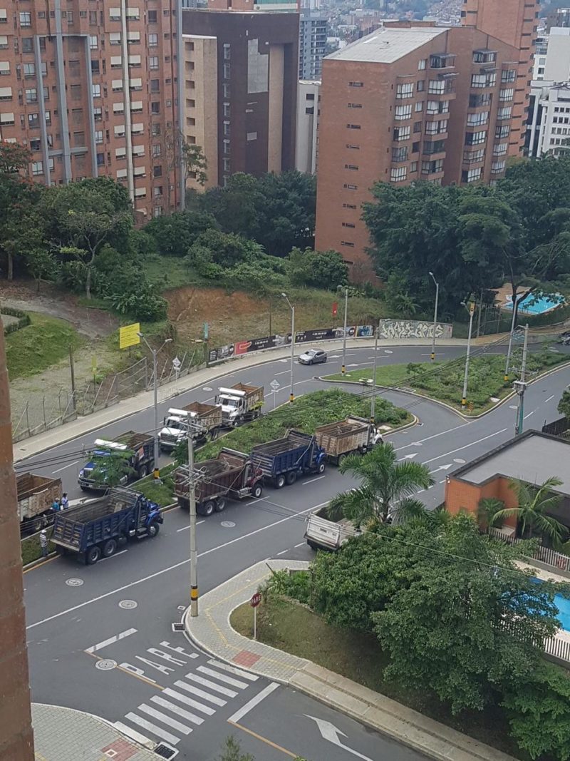 Volquetas en Los Parra
