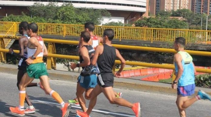 carrera-atletica-navidena-cotrafa18