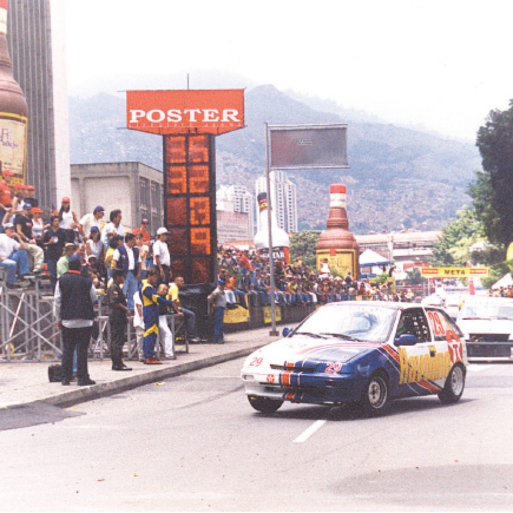 #tbt automovilismo en las calles de Medellín