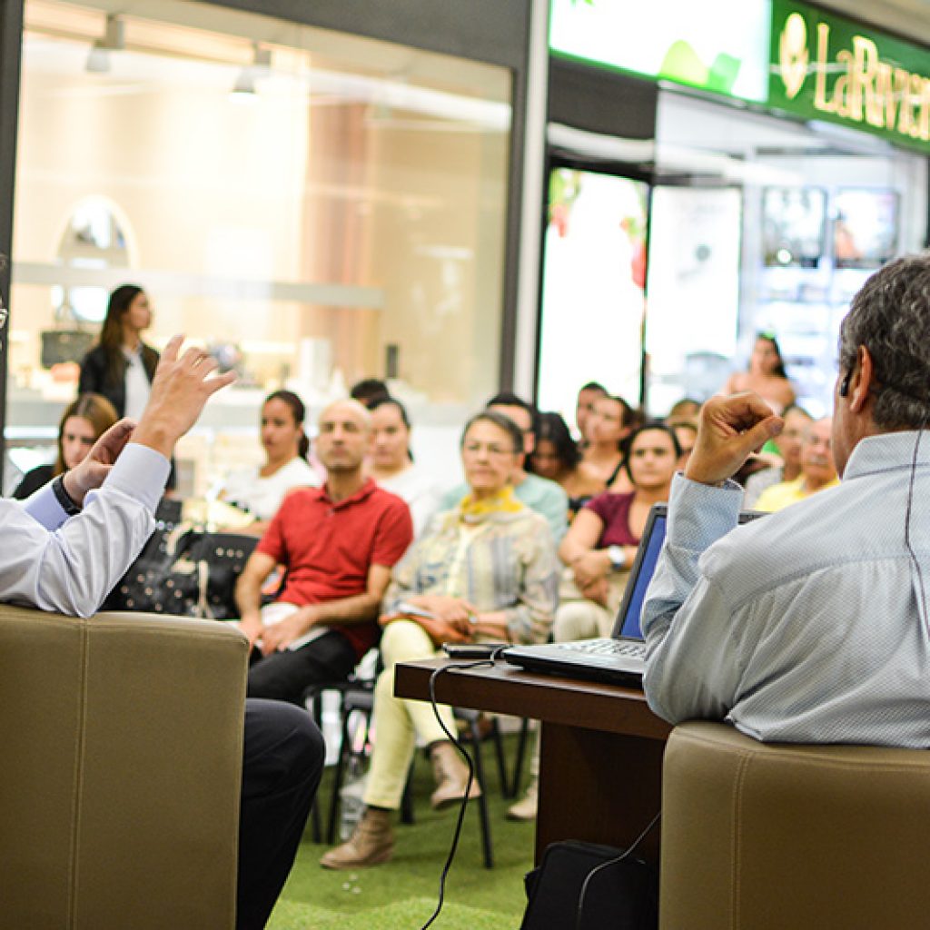 Conversatorios de Vivir en El Poblado sustancias psicoactivas. 
