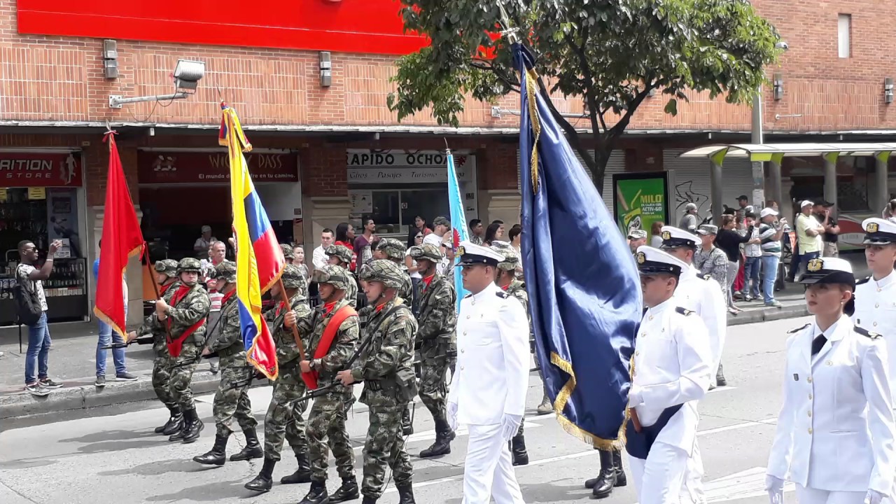 desfile militar en Medellín