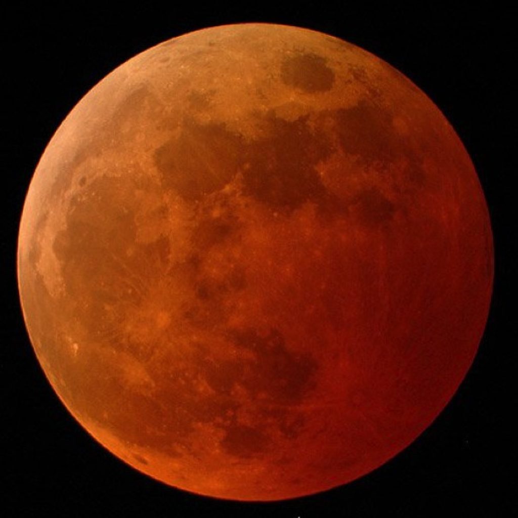 Eclipse Lunar