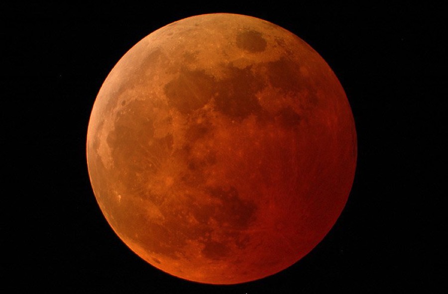 Eclipse Lunar