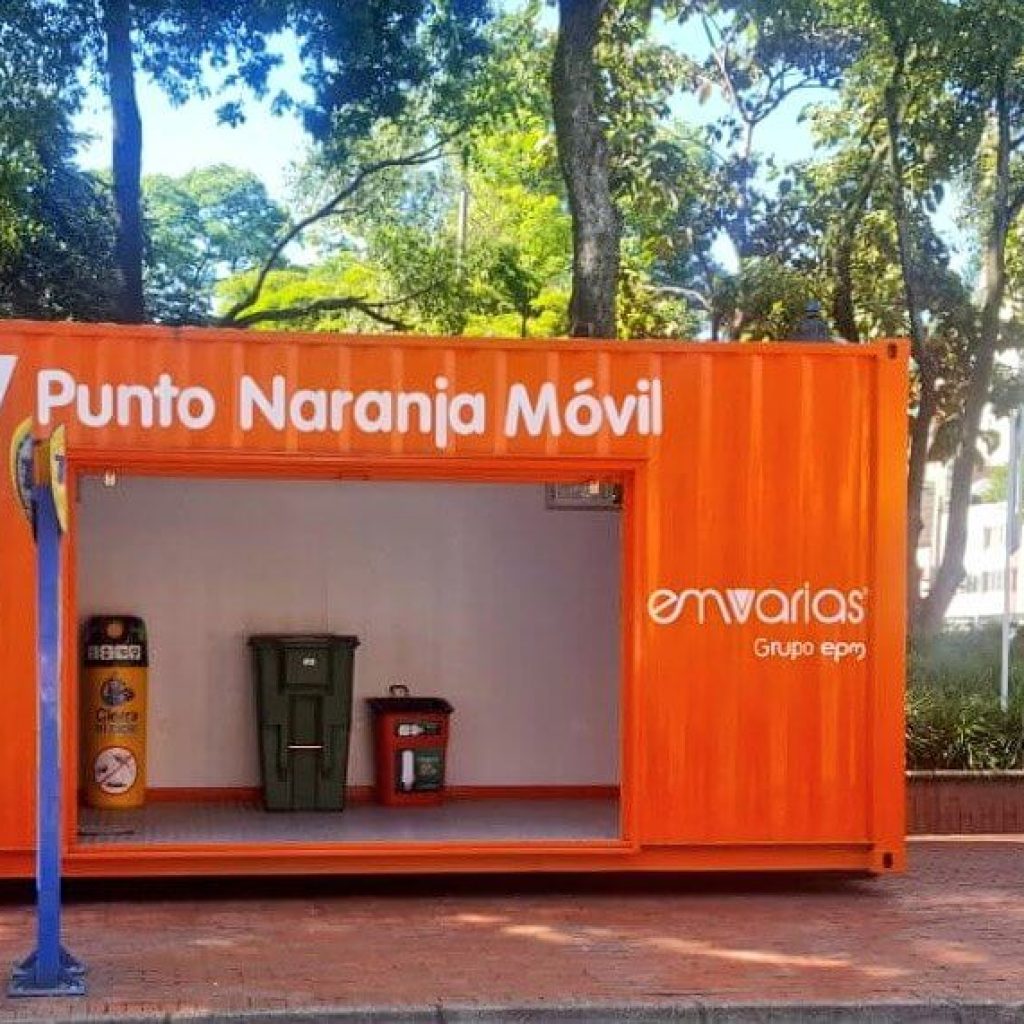 Punto Naranja de recolección de residuos aprovechables