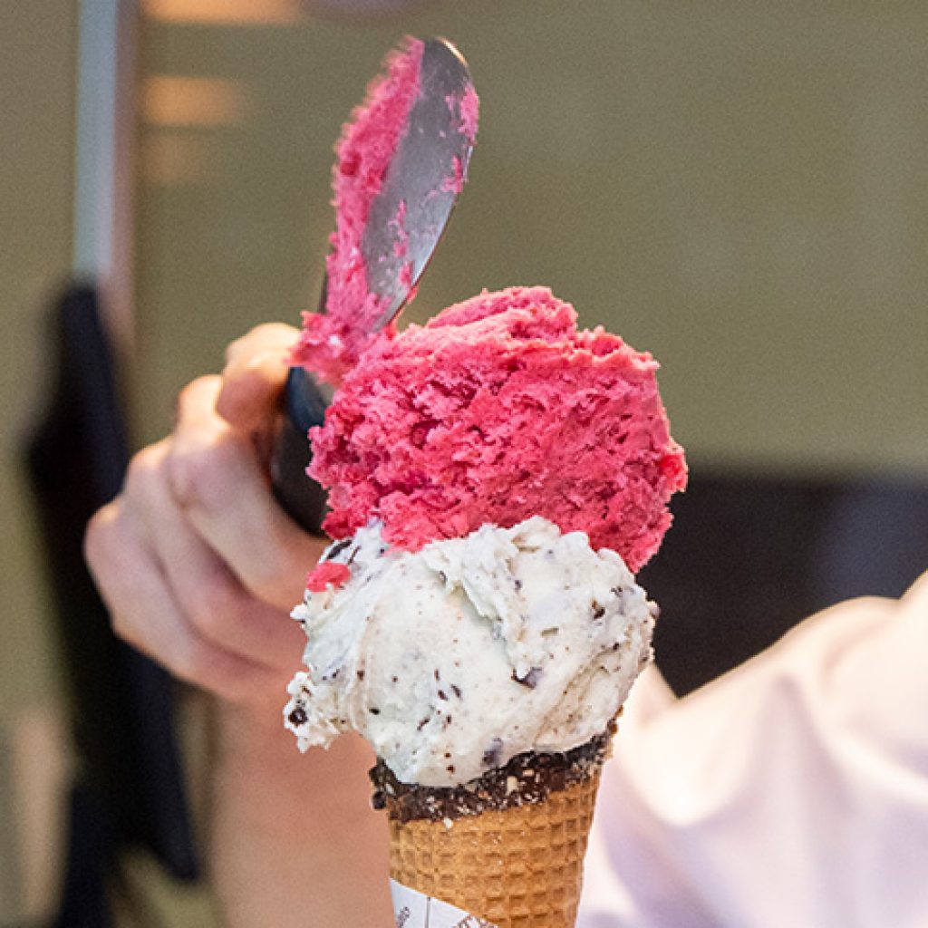 El gelato o helado artesanal, aunque la técnica es china, fueron los italianos los encargados de perfeccionar la conservación del frío.