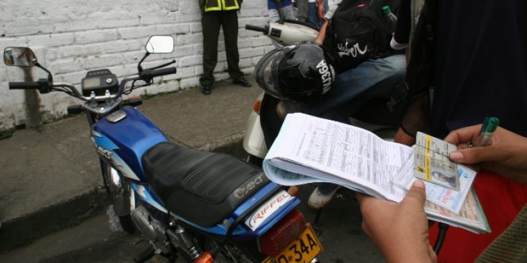 Restricción de parrillero en Envigado fue suspendida provisionalmente