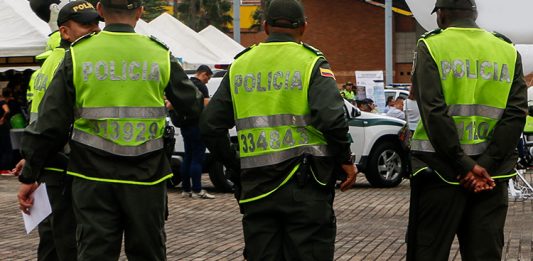 Policía en EL Poblado