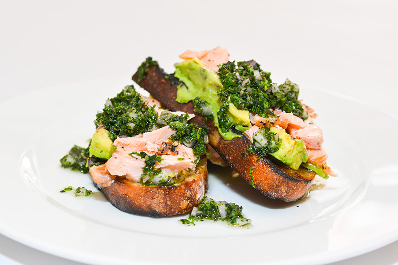 Tartine de salmón ahumado y aguacate