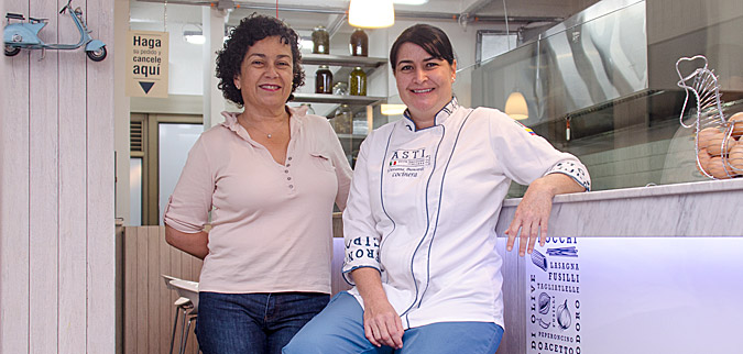 Mónica Gómez y Giovanna Biancardi