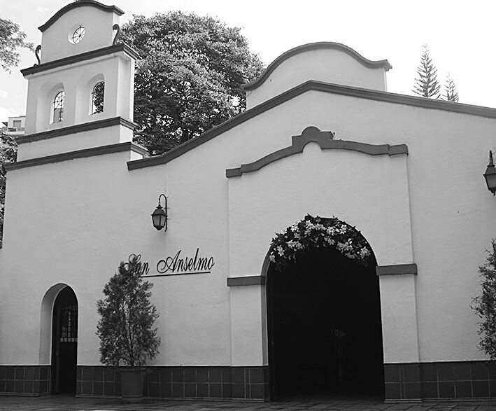 Parroquia San Anselmo Vivir en El Poblado