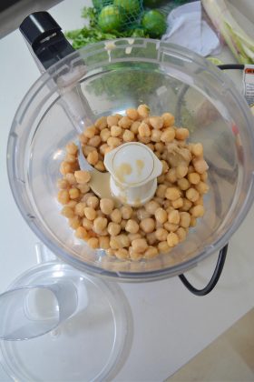 Tabule de quinoa y Hummus