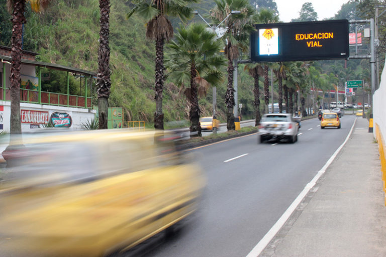 Envigado tiene medidas diferentes a Medellín en pico y placa ambiental